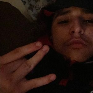 Meet your Posher, Santos